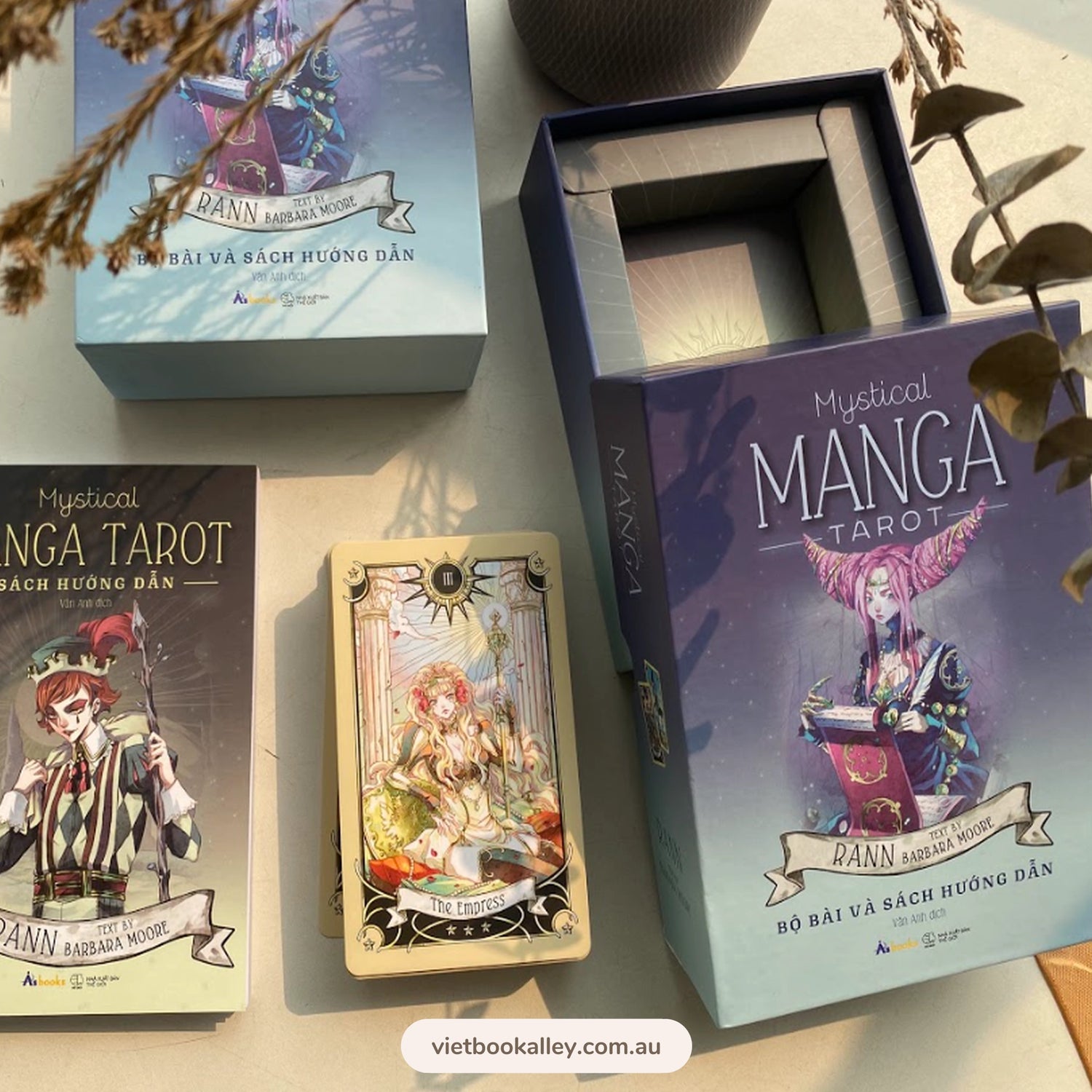 [PRE-ORDER] Mystical Manga Tarot (Bộ bài & Sách hướng dẫn)